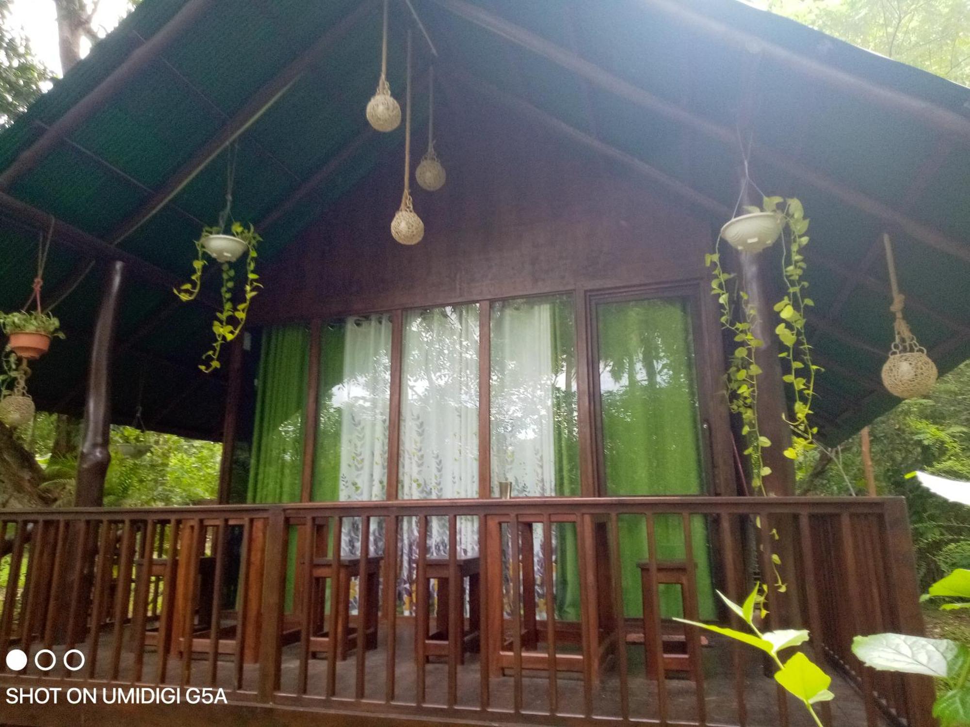 Coconut Tree House Hotel Udawalawe Luaran gambar